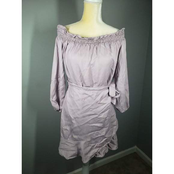 Express off the shoulder wrap dress womens size L. - Picture 4 of 8